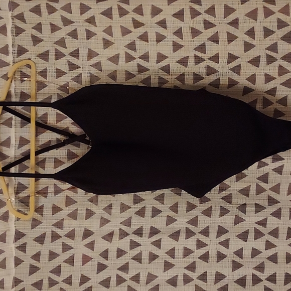 Plus swimsuit - Picture 1 of 4